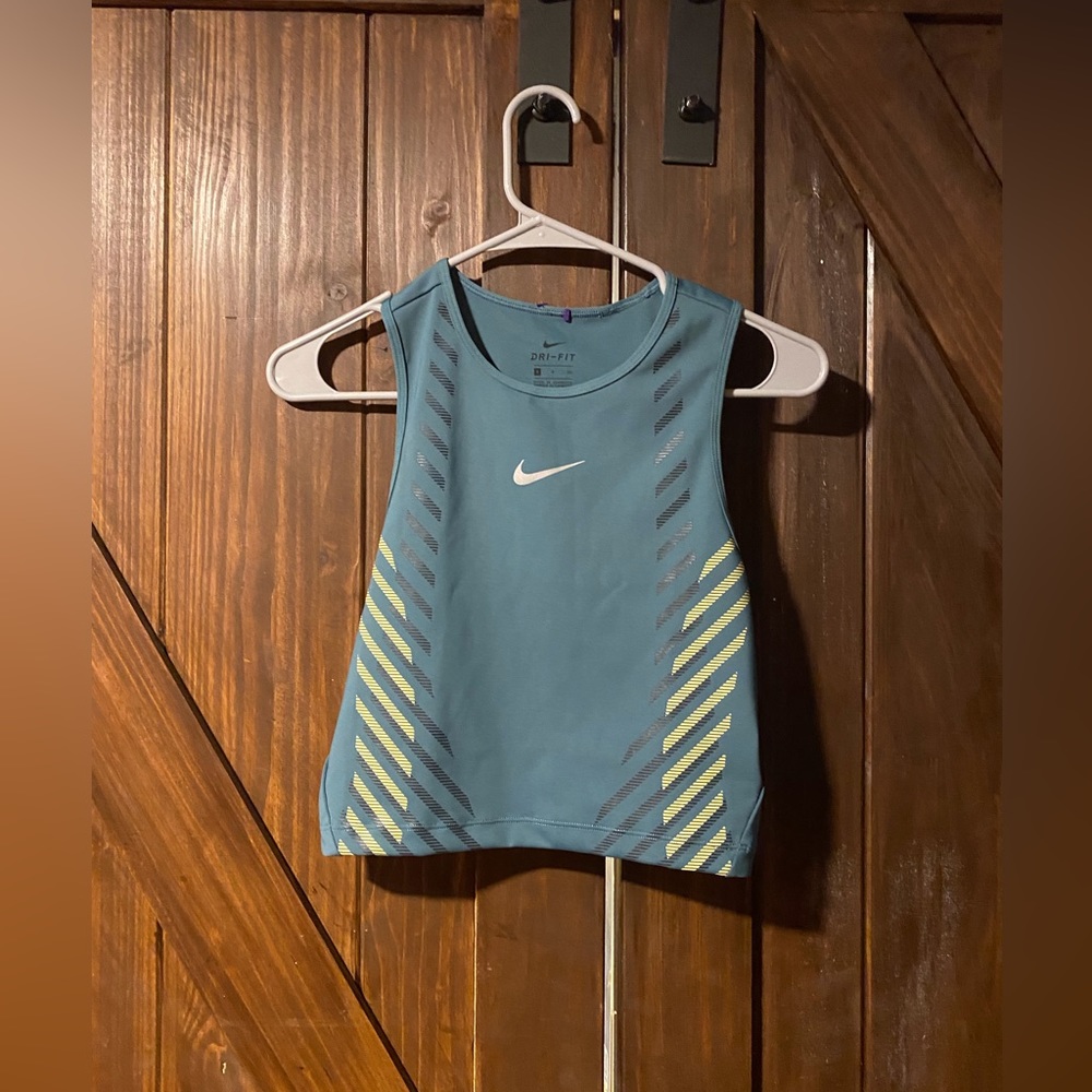 Dri-Fit Cropped Workout Top